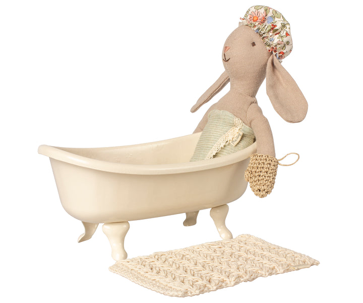 Miniature bathtub