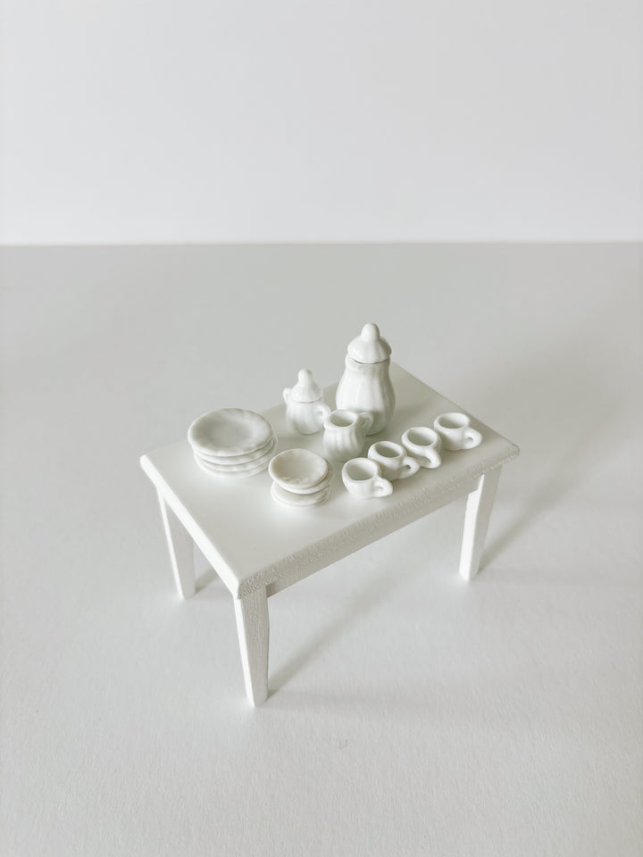 Miniature tableware